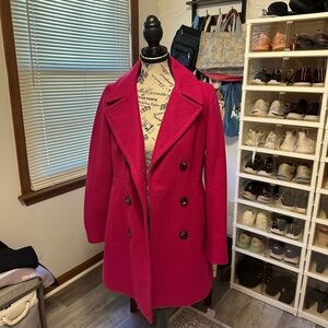 Anne Klein pink wool,‎ polyester and cashmere coat.